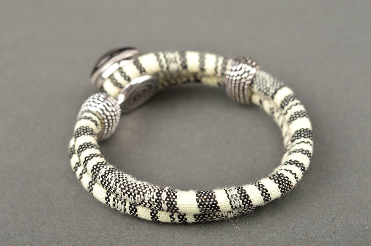 Handmade bracelet stylish accessory designer fashion jewelry wrist bracelet photo 5