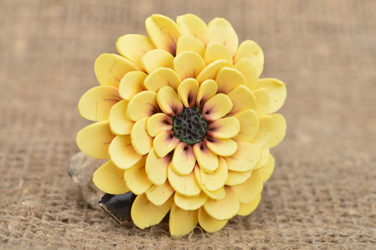 Handgemachte Blumen Haarklammer aus Polymerton in Gelb Gerbera für Mädchen foto 1