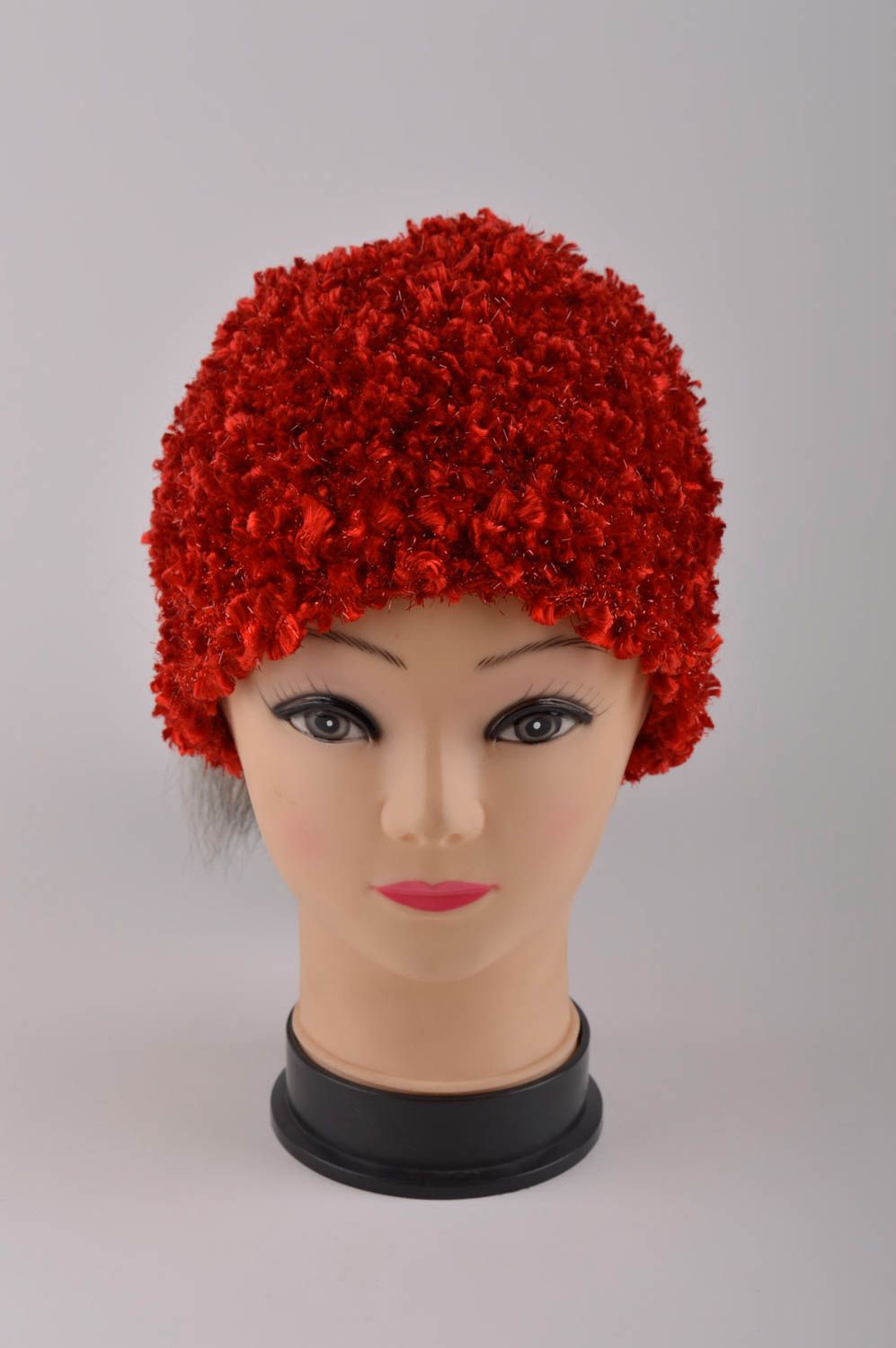 Gorro artesanal con pellejo color rojo ropa para mujer regalo personalizado foto 3