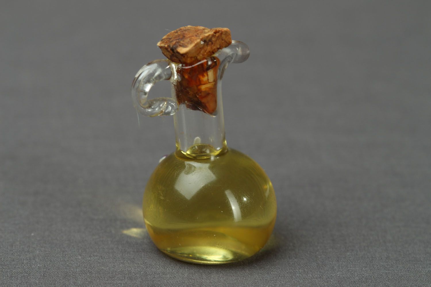 Parfüm mit frischem Aroma foto 1