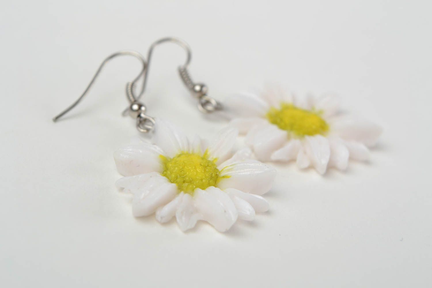 Small handmade designer polymer clay flower earrings Camomiles photo 3