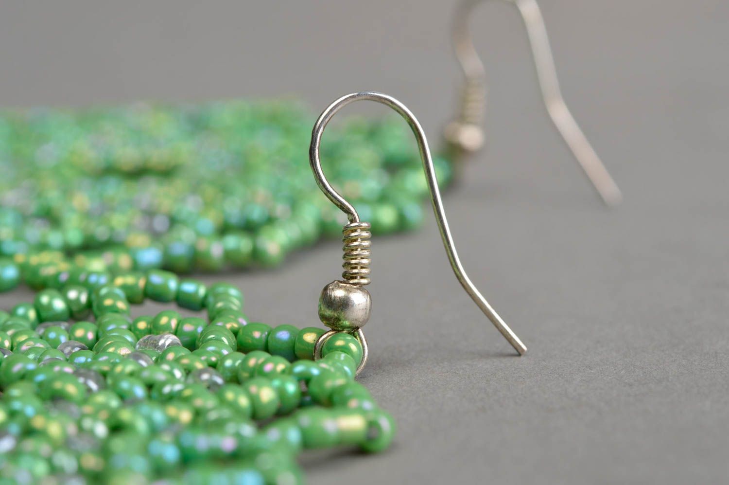 Boucles d'oreilles en perles de rocaille vertes ajourées faites main pour femme photo 4