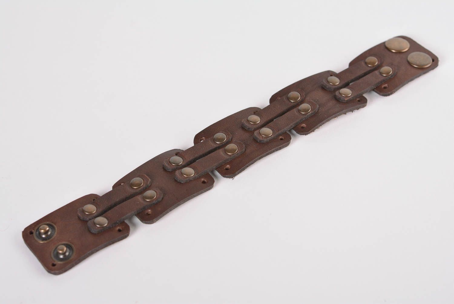 Bracelet cuir Bijou fait main Accessoire design original de couleur brune photo 4