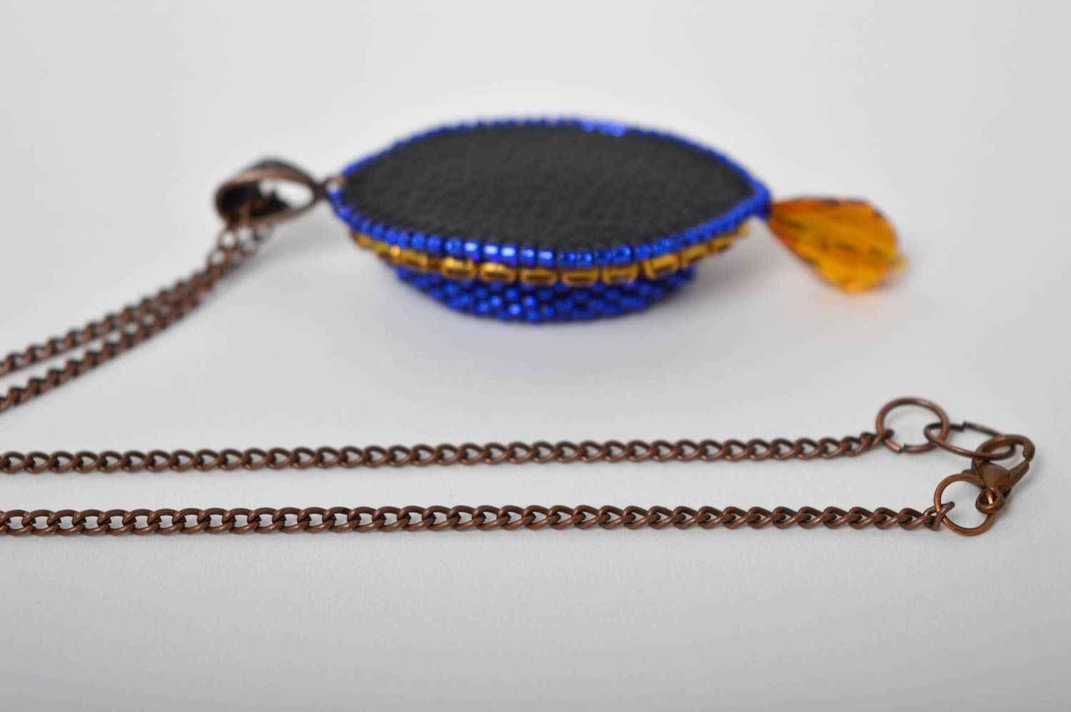 Кулон ручной работы украшение на шею цепочка с подвеской синяя с золотым фото 4