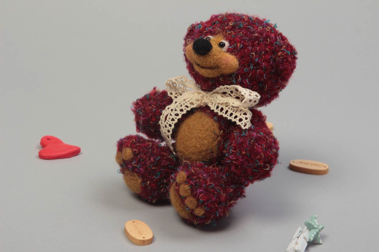 Doudou ours rouge fait main Peluche au crochet Jouet pour enfant petite taille photo 1