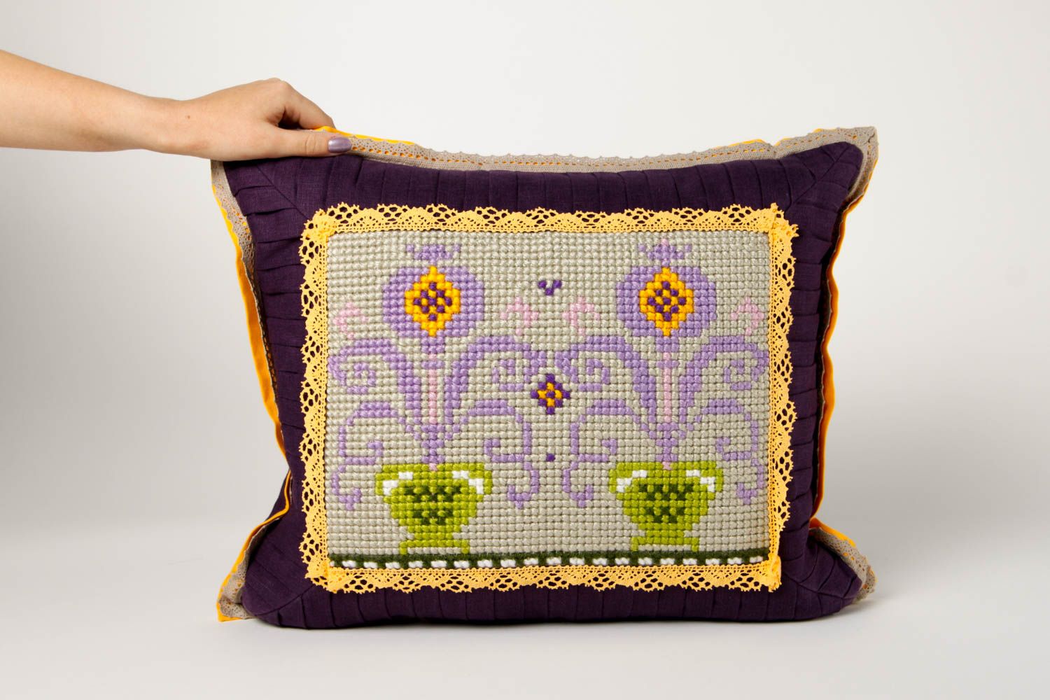 Cojín bordado para sofá hecho a mano objeto de decoración regalo original para a foto 2