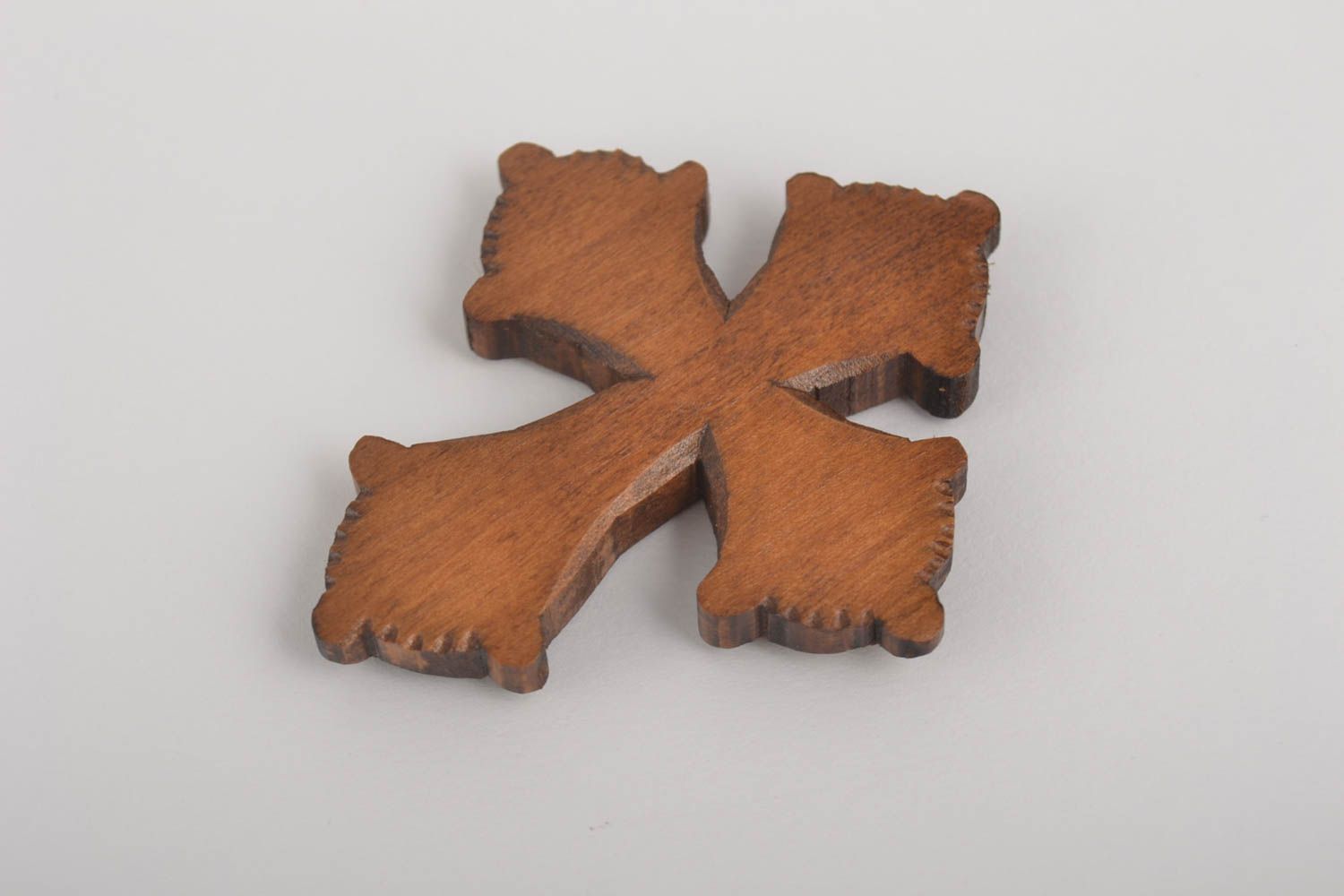 Croce di legno fatta a mano crocetta intagliata originale in legno simpatica foto 2