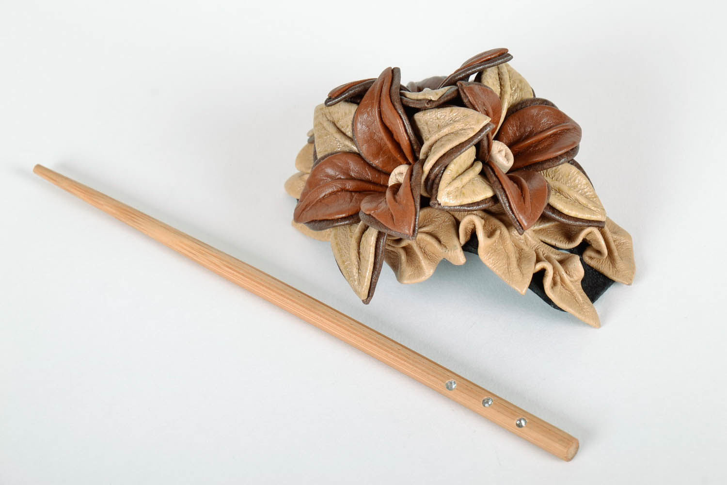 Leather hairpin with a wooden stick photo 4