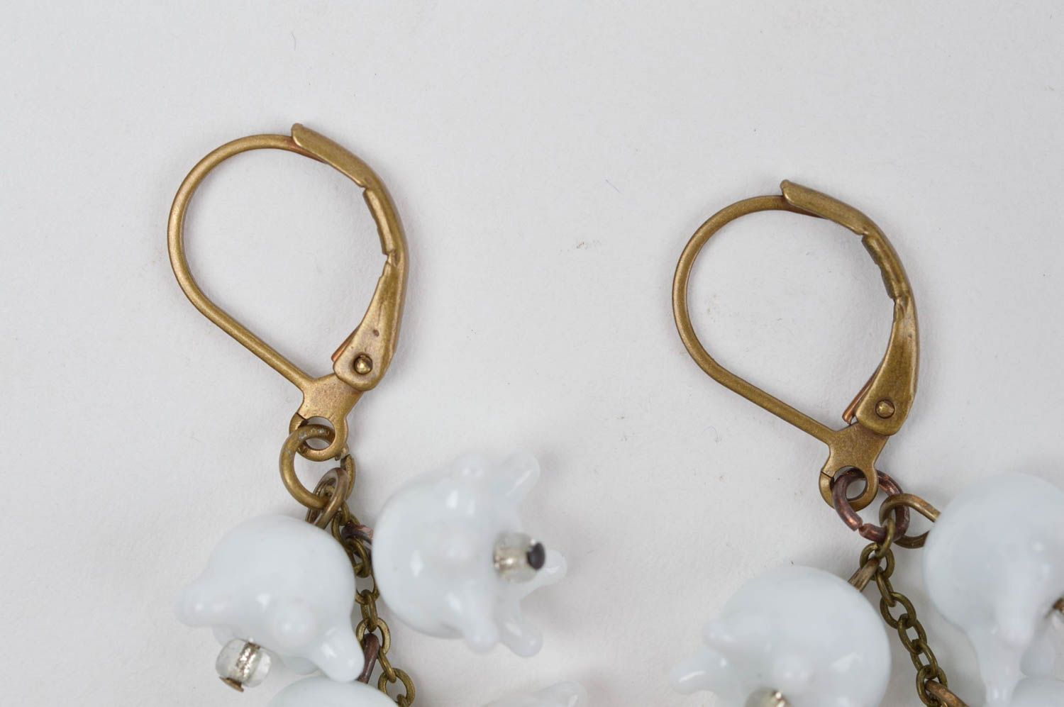 Boucles d'oreilles pendantes Bijou fait main en verre Cadeau femme fleurs photo 4