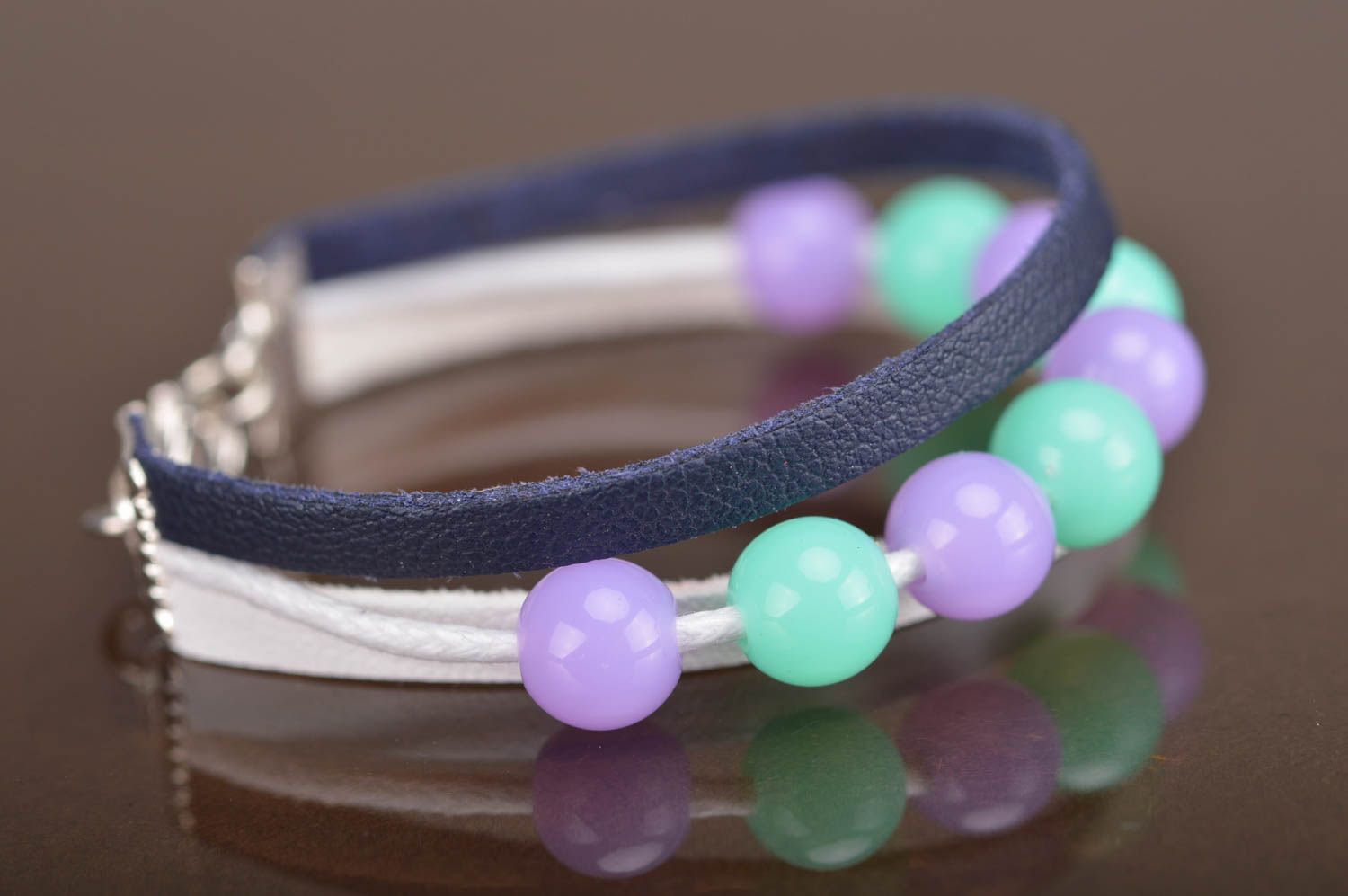 Handmade designer white and dark blue genuine leather bracelet with beads photo 5