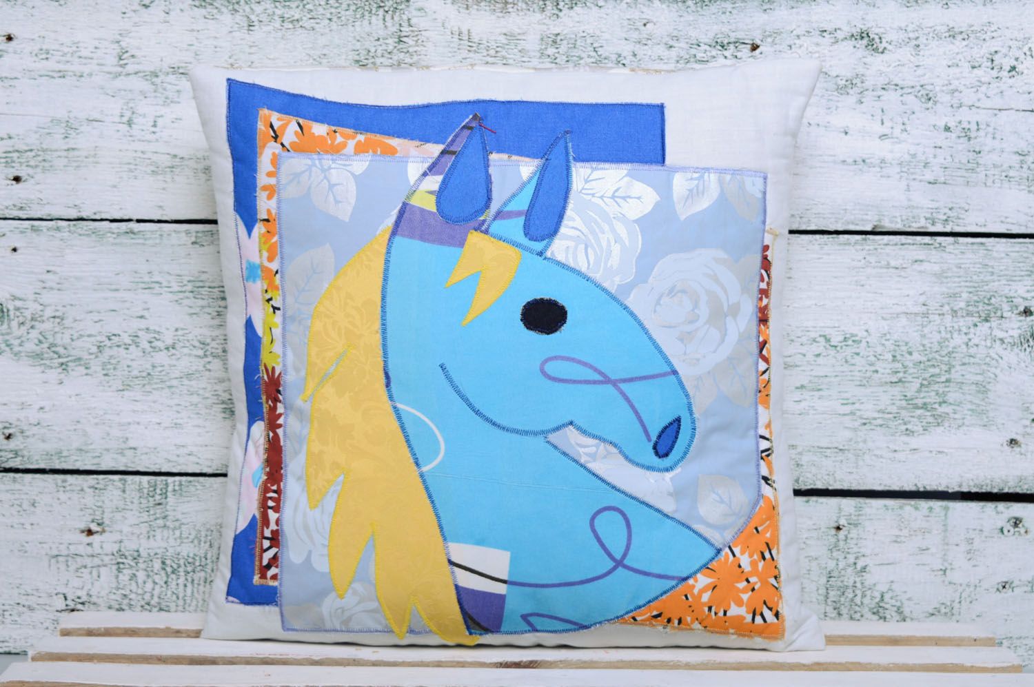 Decorative pillow cover Horse photo 1