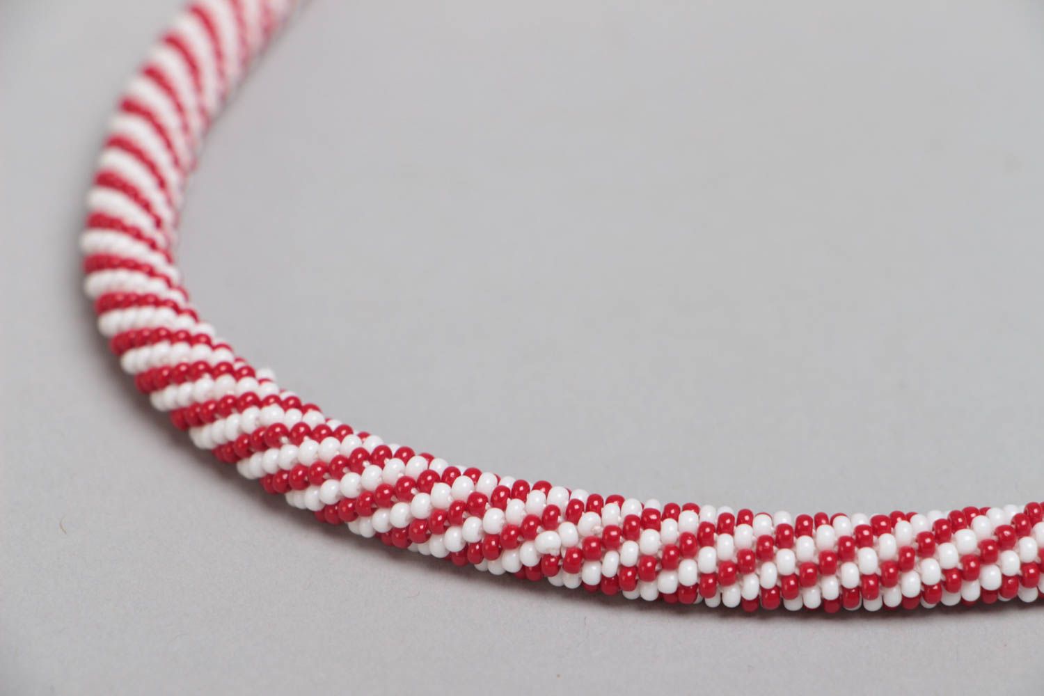 Handmade stylish long red and white beaded cord necklace for women photo 3