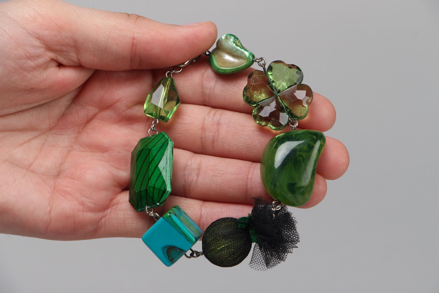 Handmade women's beaded wrist bracelet Emeralds photo 4