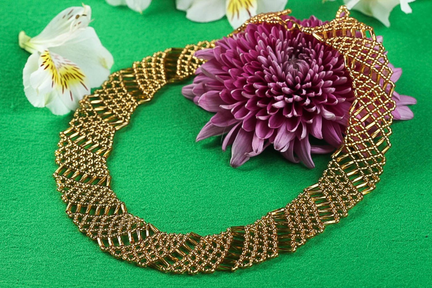 Золотистое украшение ручной работы ожерелье из бисера чешского колье из бисера фото 1