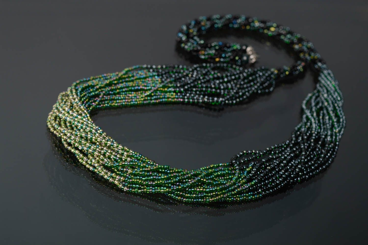 Gros collier multi rang en perles de rocailles Noir-vert photo 5