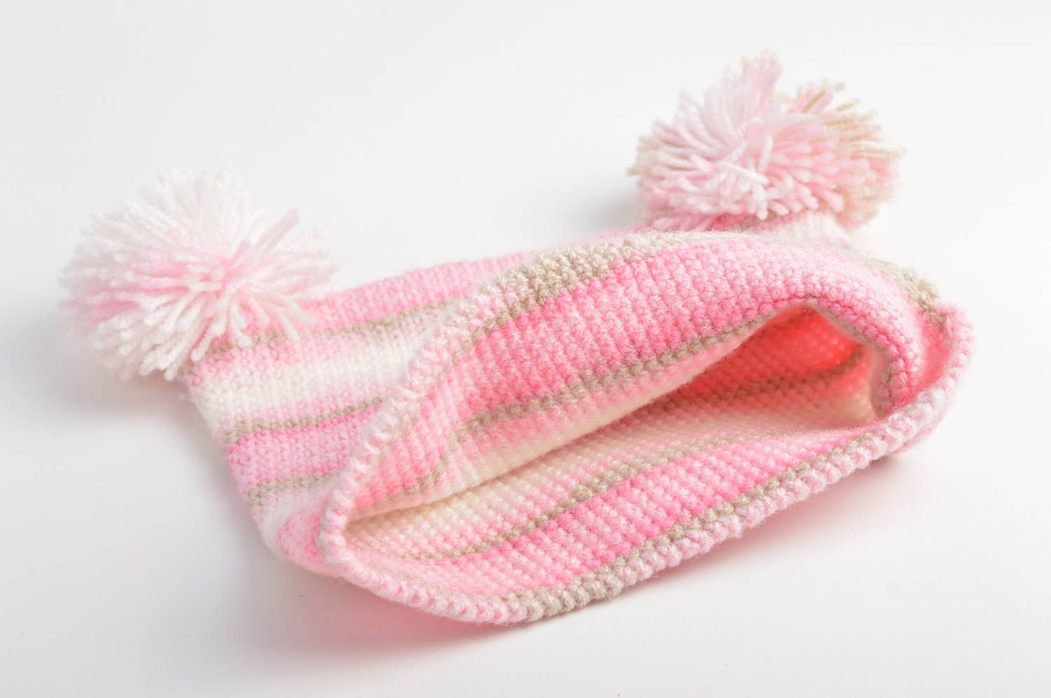 Bonnet tricot fait main Chapeau au crochet Vêtement enfant avec deux pompons photo 4