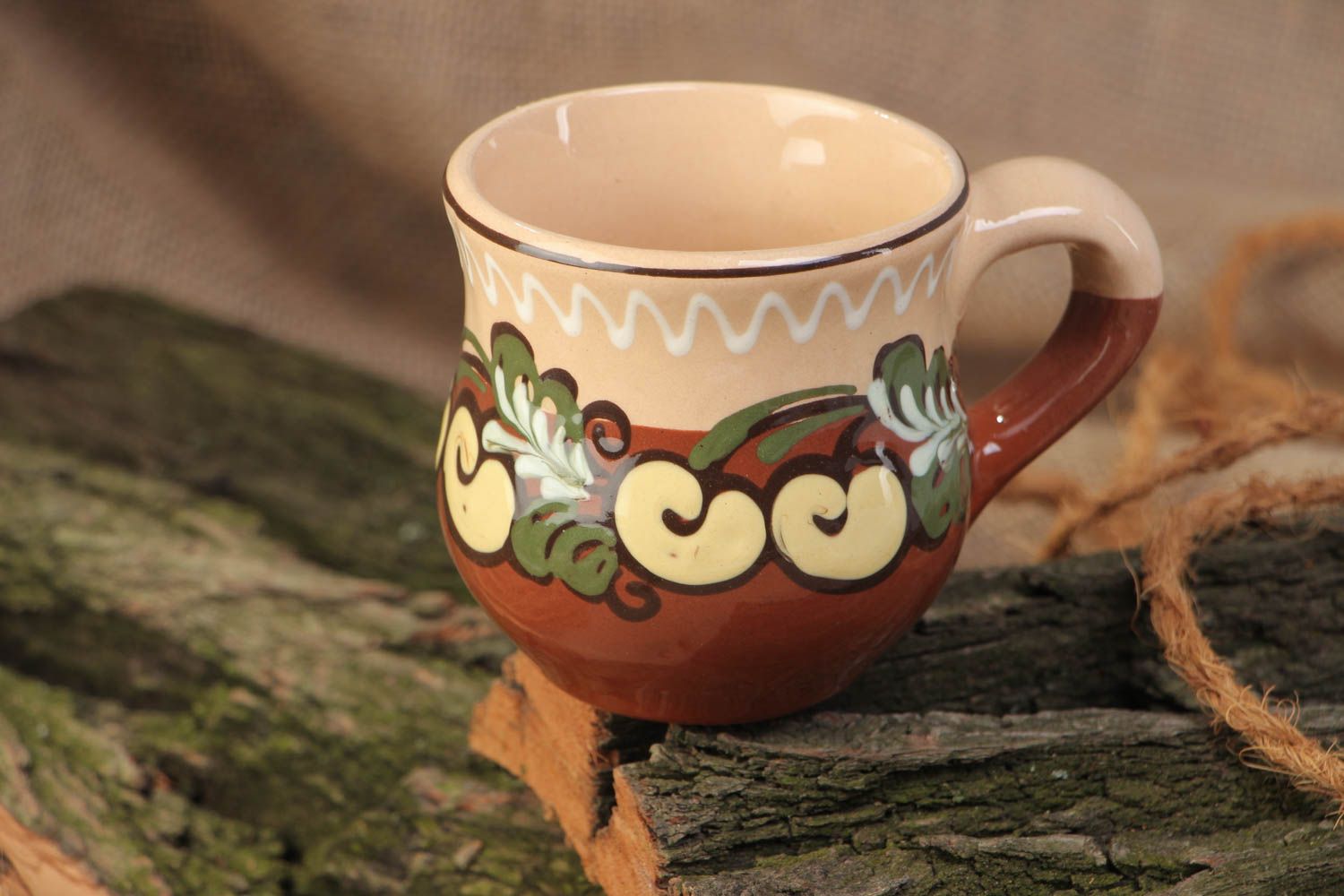 Künstlerische handmade mit Glasur bemalte Tasse aus Ton für Tee und Kaffe 180 ml foto 1
