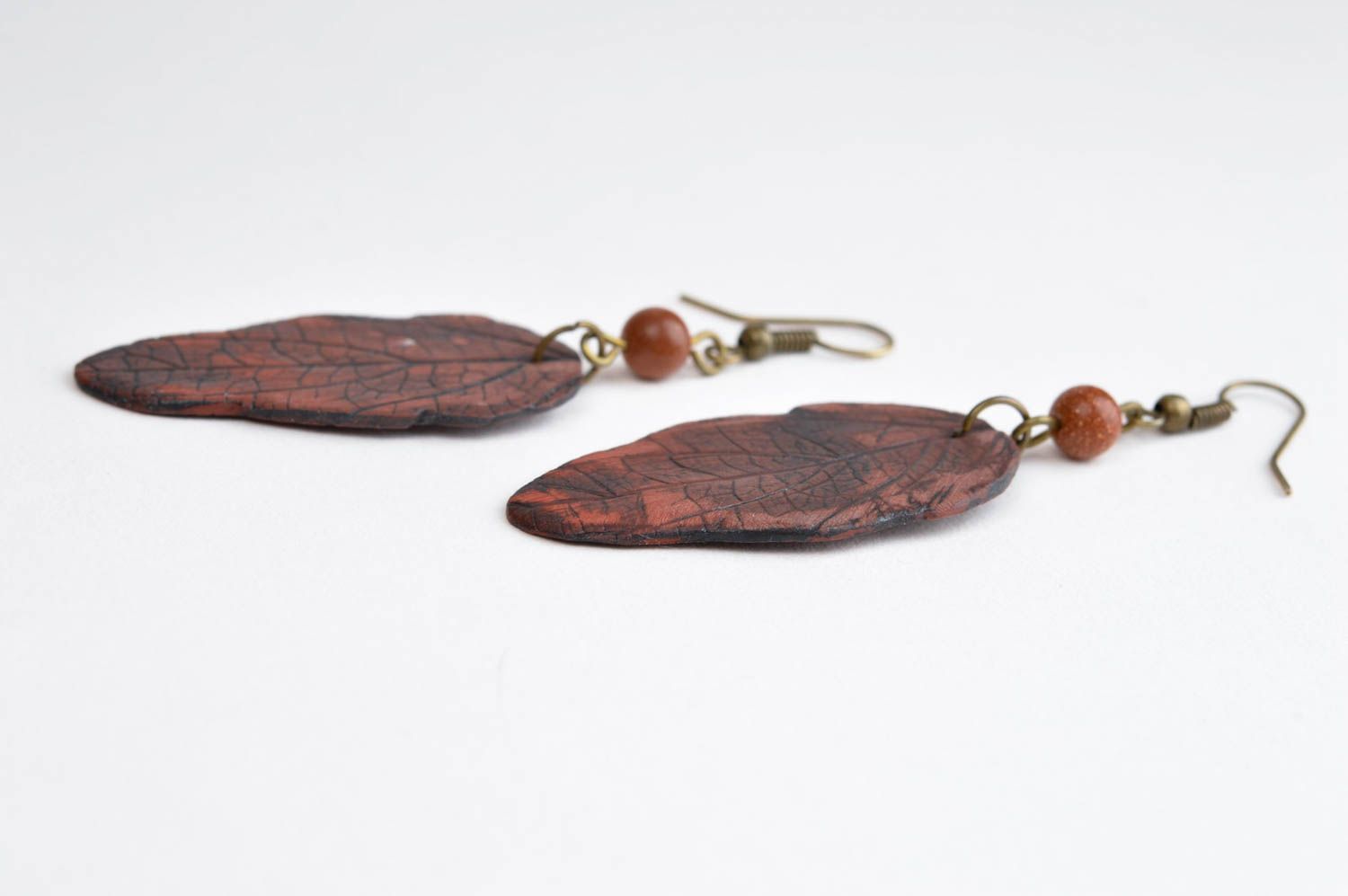 Модные серьги украшение ручной работы серьги из полимерной глины коричневые фото 3