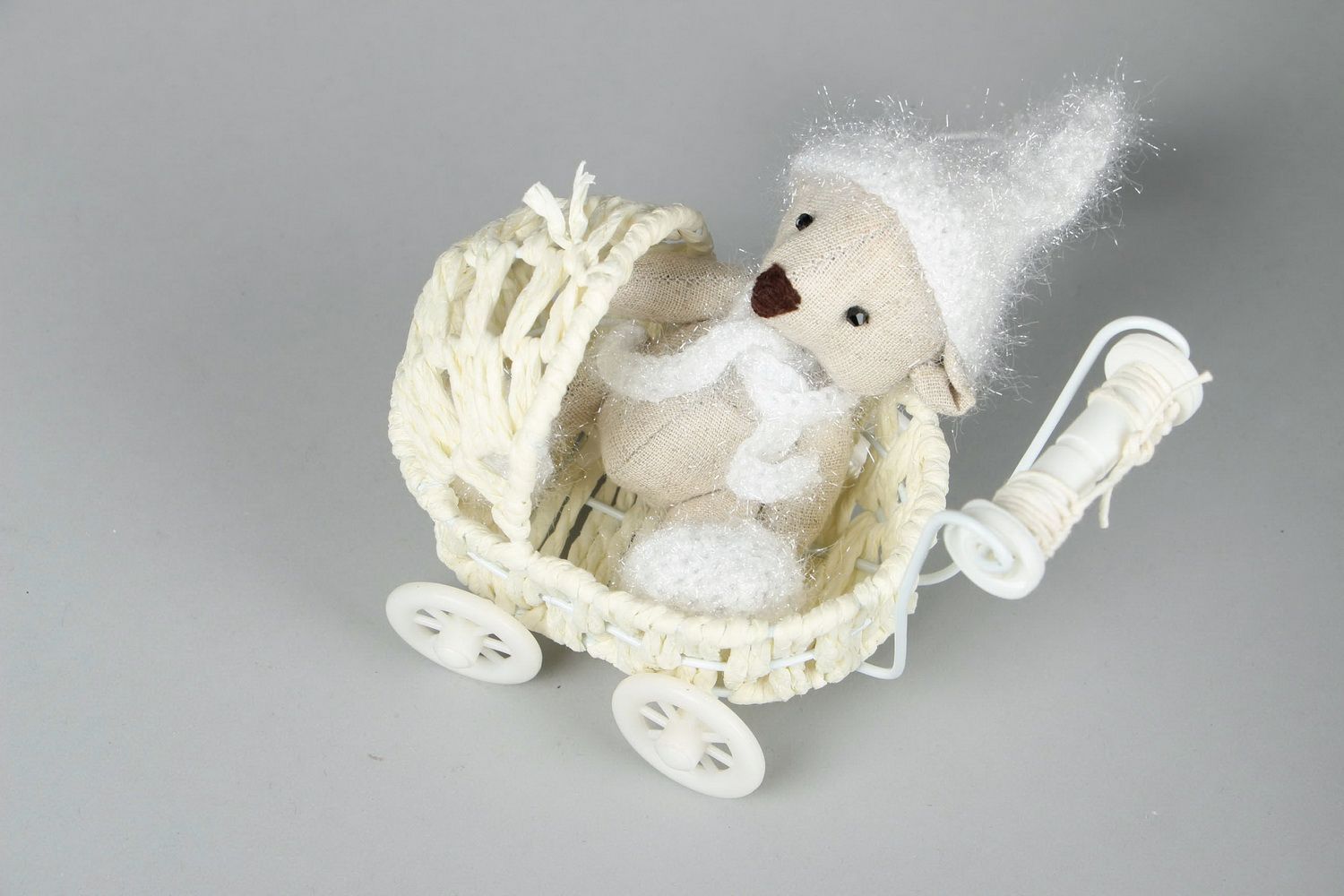 Brinquedo Urso no carrinho de bebê foto 2