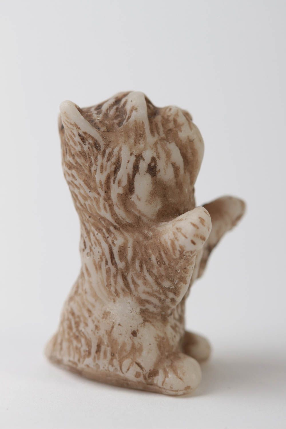 Маленькая лепная статуэтка из полимерной смолы ручной работы Собачка болонка фото 3