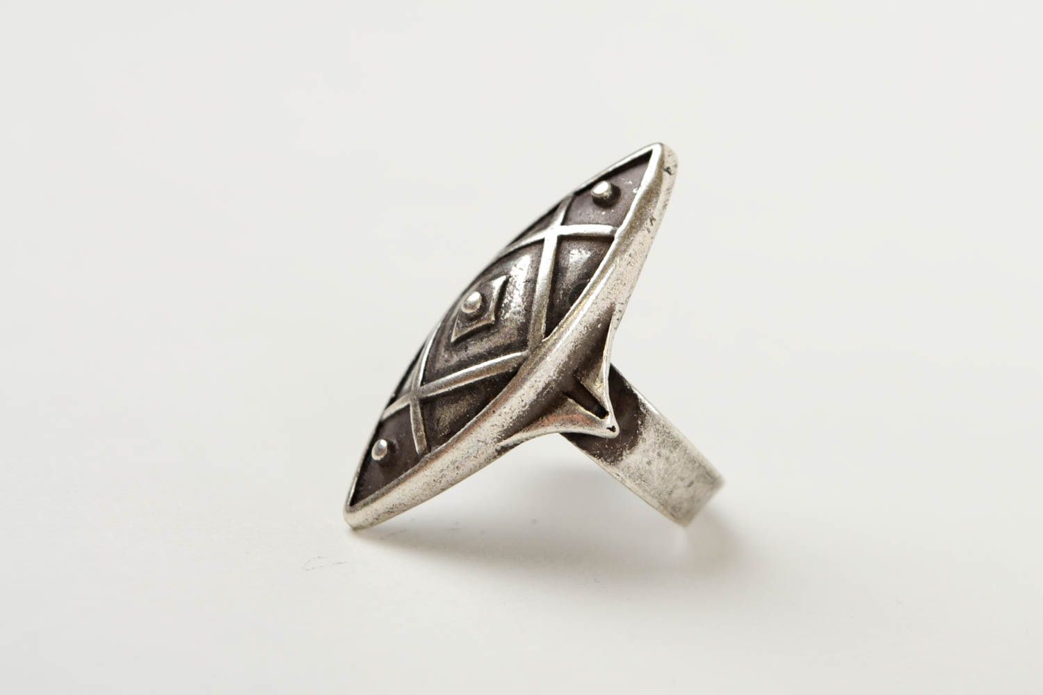Кольцо ручной работы оригинальное металлическое украшение женский перстень фото 5