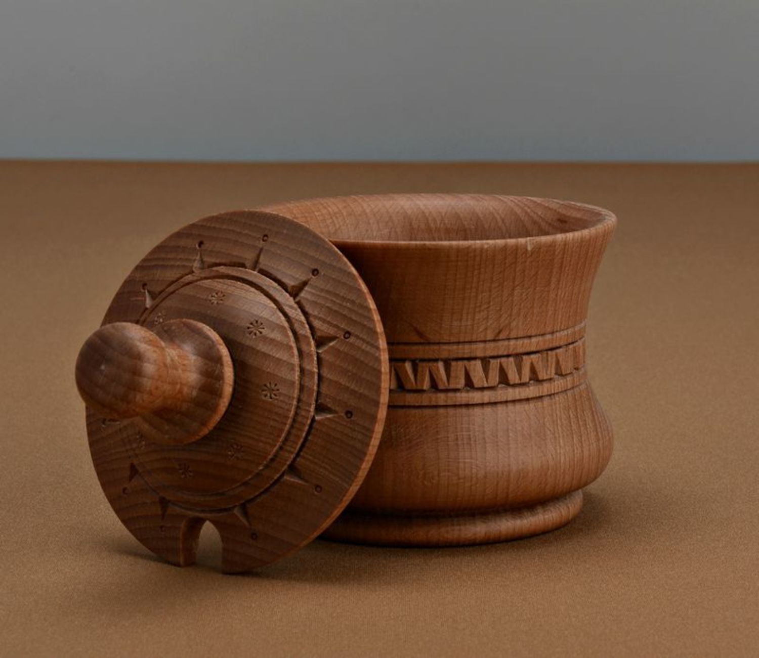 Wooden handmade 10 oz honey pot with lid 0,7 lb photo 4