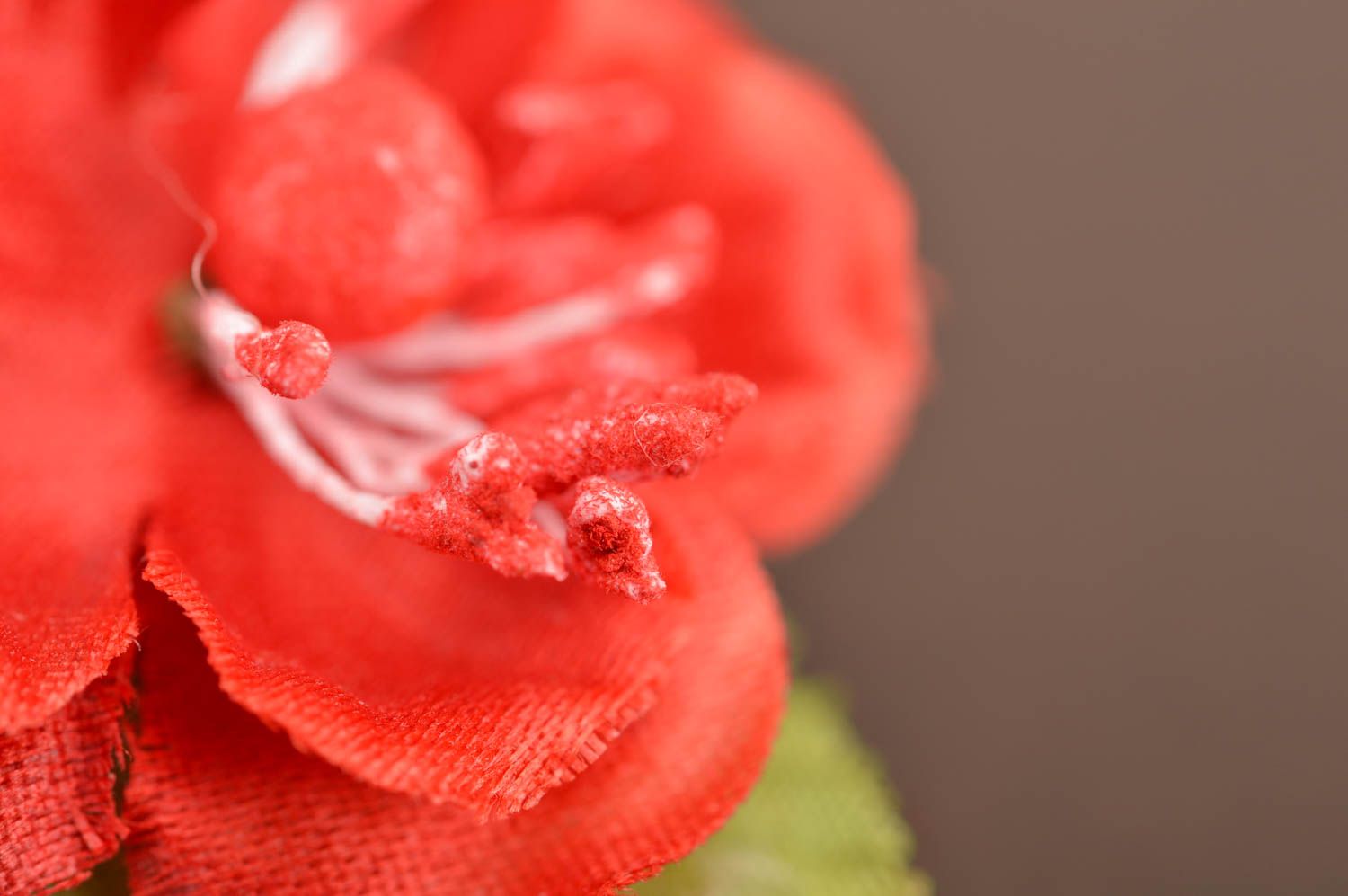 Детская заколка цветок красная яркая красивая необычная стильная ручной работы фото 4