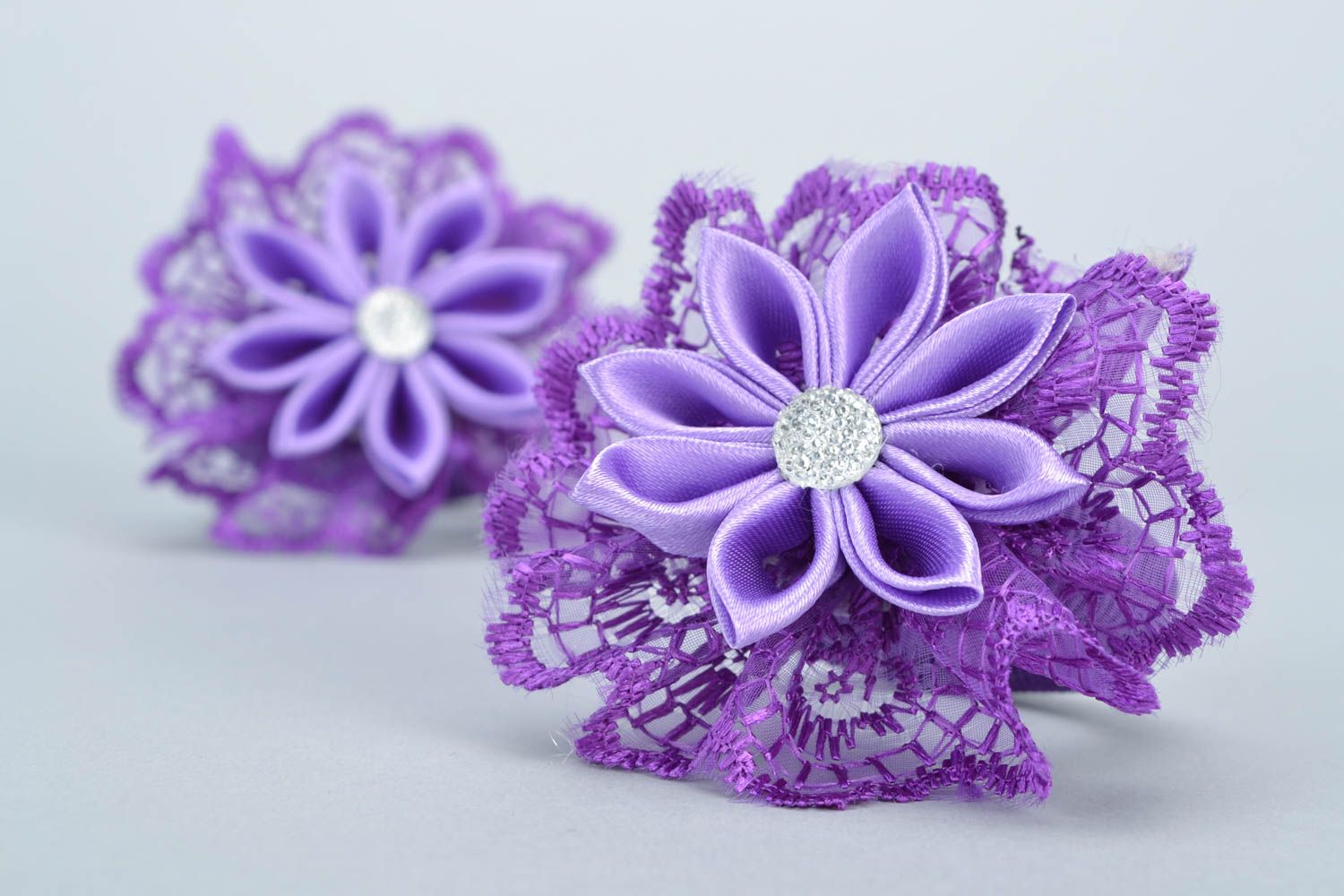 Handmade purple scrunchies with flowers made of satin ribbons kanzashi technique 2 pieces photo 3