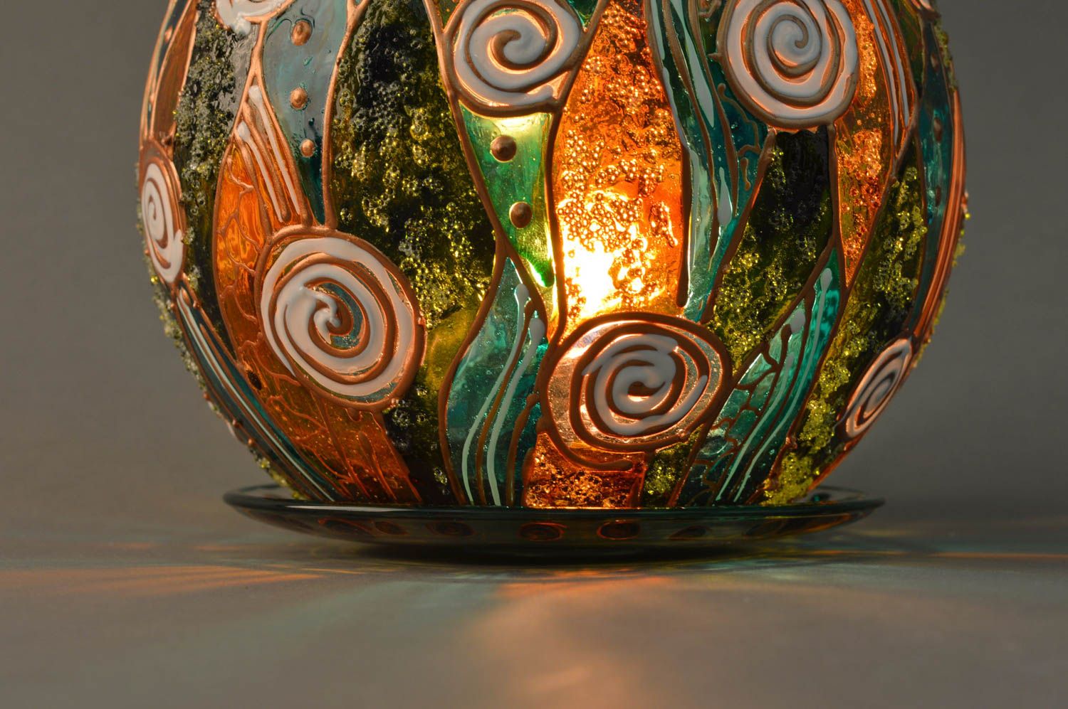 Schöner Kerzenhalter aus Glas bunt rund für eine Kerze handmade Haus Dekor foto 2