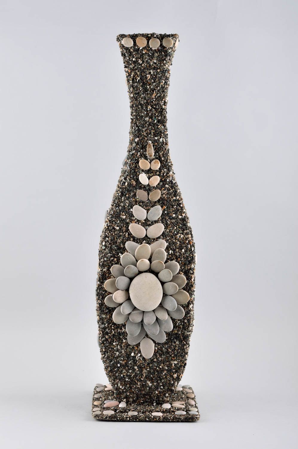 22 inches floor vase made of cardboard and covered with sea stones 4,2 lb photo 1