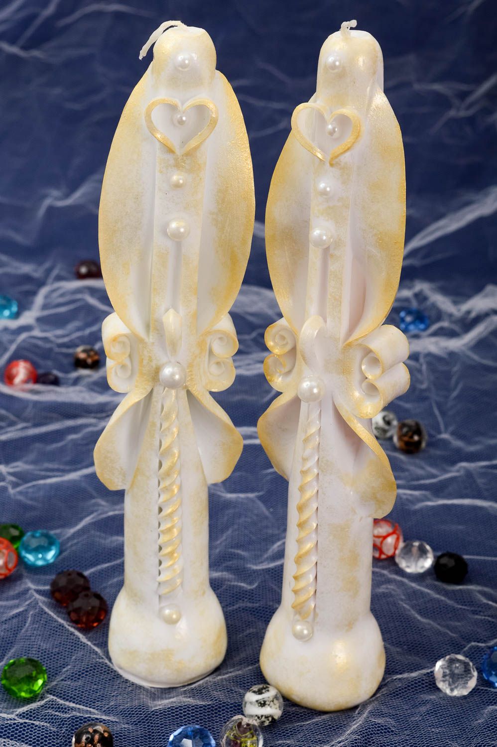 Wedding handmade accessories beautiful carved candles unusual stylish candles photo 1