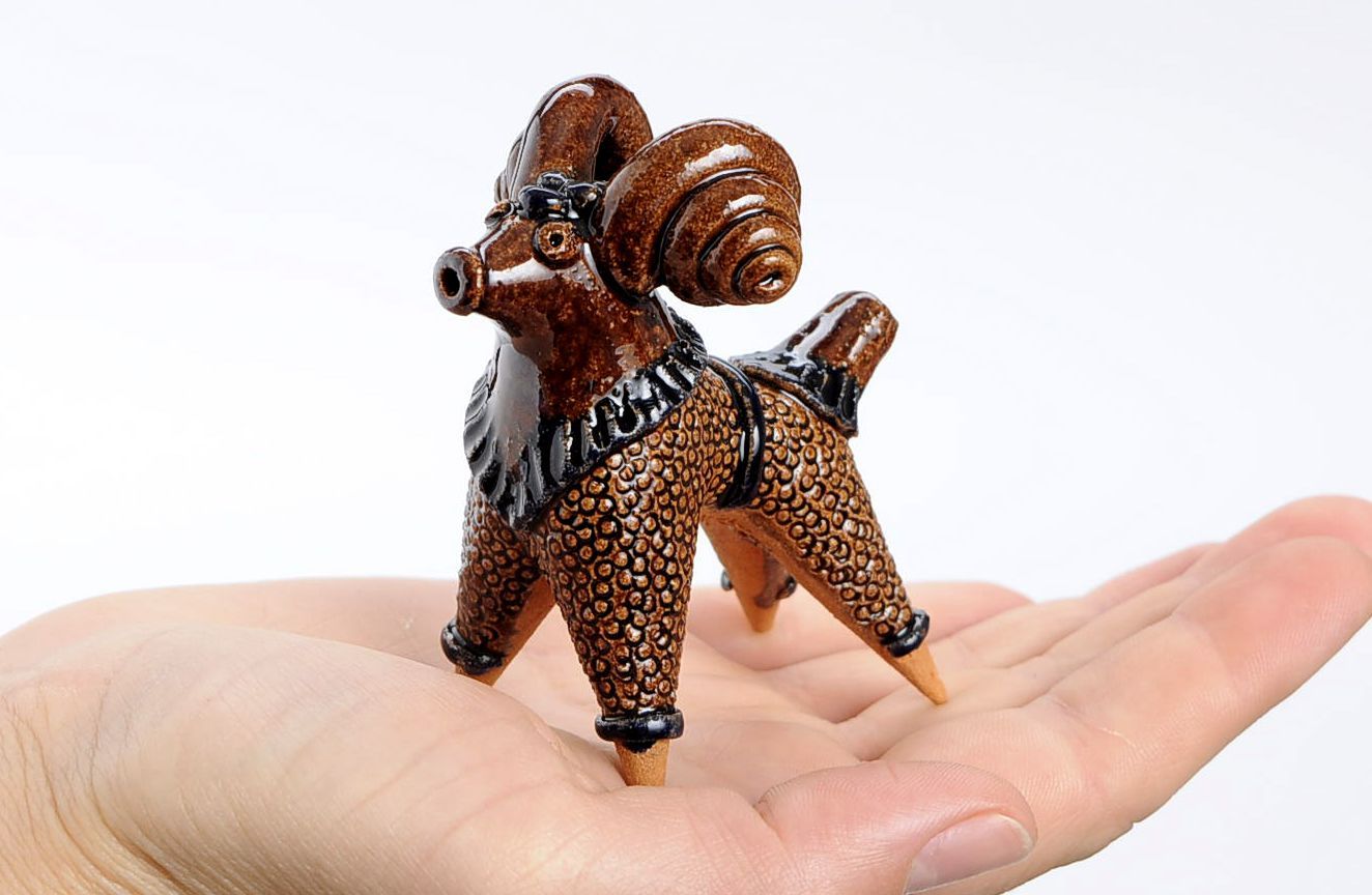 Clay penny whistle ram photo 5