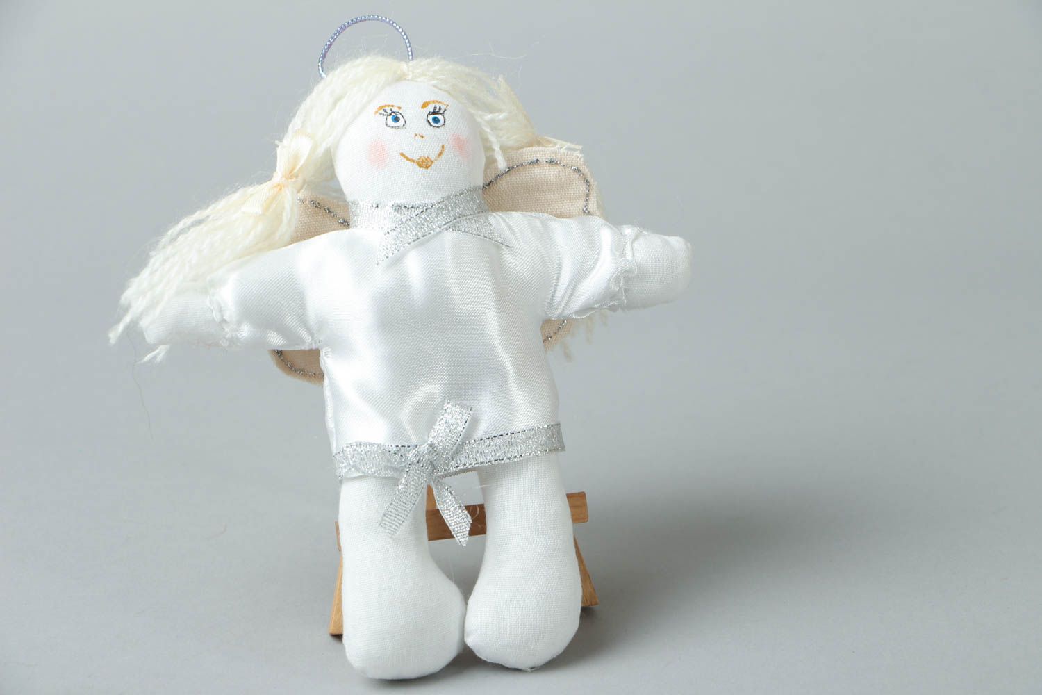 Interior toy with eyelet Angel photo 1