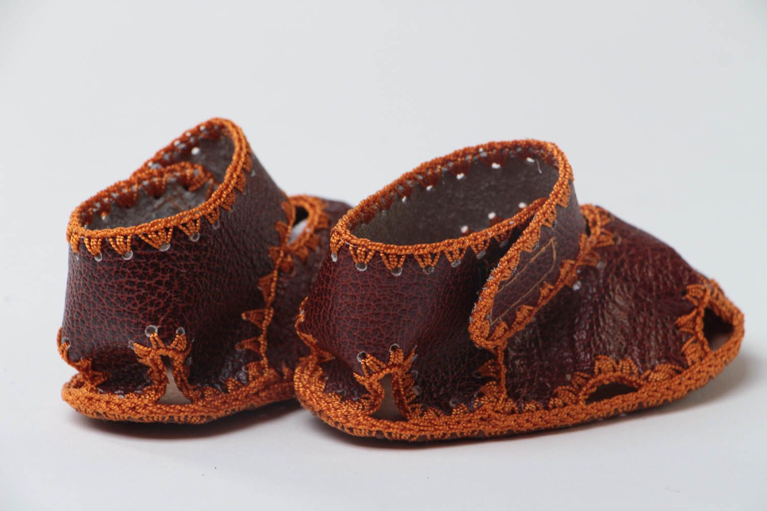 Beautiful brown handmade leather baby booties comfortable children's footwear photo 3