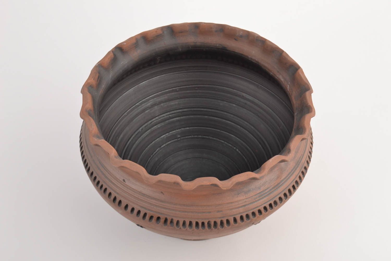 Глиняный горшок ручной работы большой объемом 3 литра коричневый с узорами  фото 4