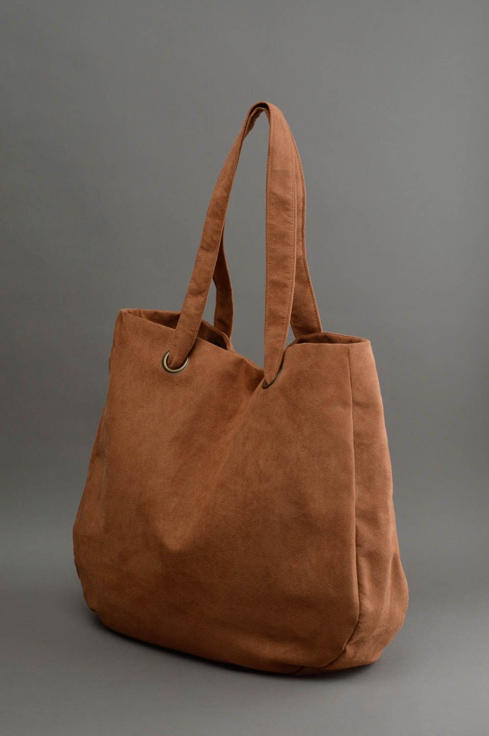 Braune handgemachte Tasche aus Stoff aus künstlichem Wildleder für Damen foto 2