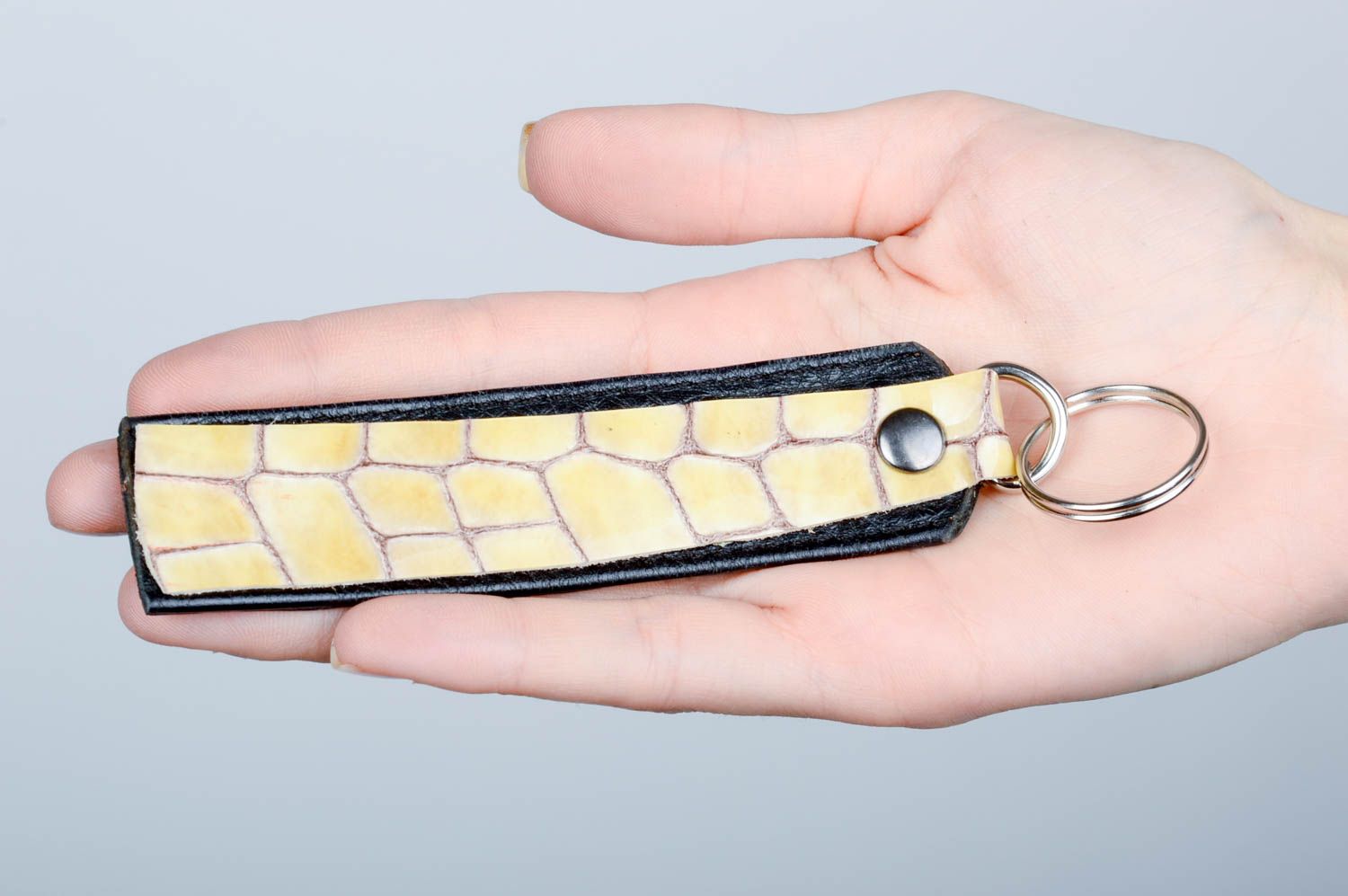 Leder Schlüsselanhänger handmade Schlüsselanhänger originell Schlüssel Schmuck  foto 2