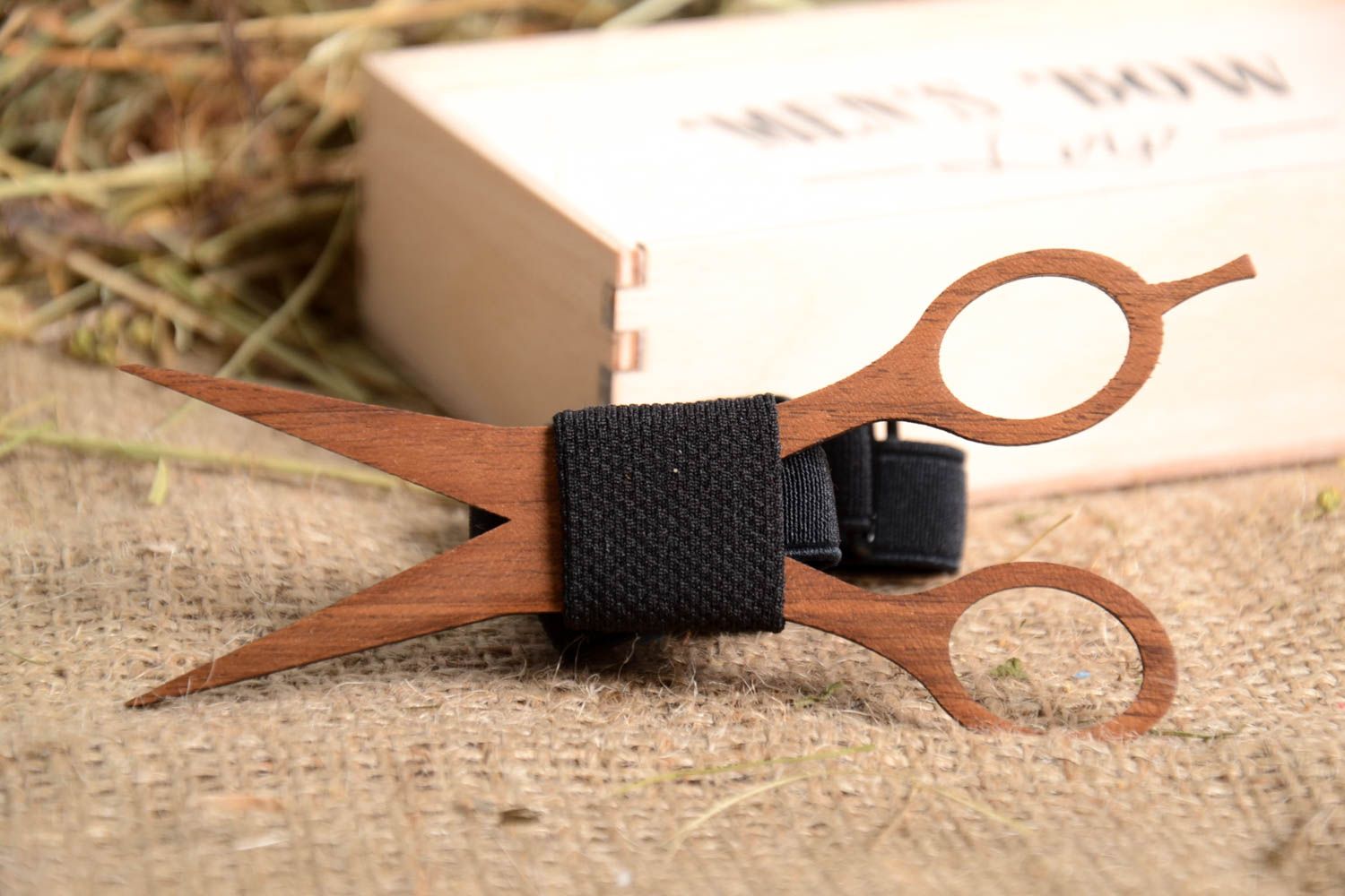 Необычный подарок ручной работы галстук-бабочка ножницы мужская бабочка фото 1