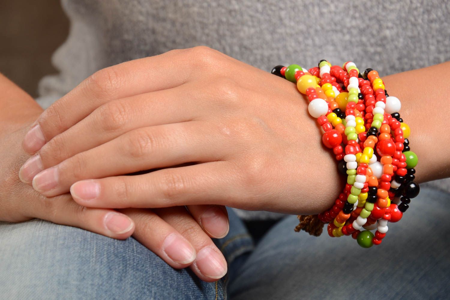 Bracelet fait main multicolore Bracelet femme perles de rocaille Cadeau original photo 1