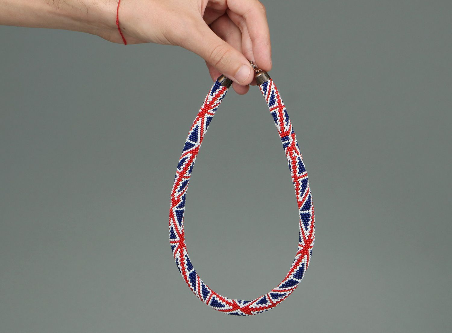 Rope necklace made of beads Britain photo 5