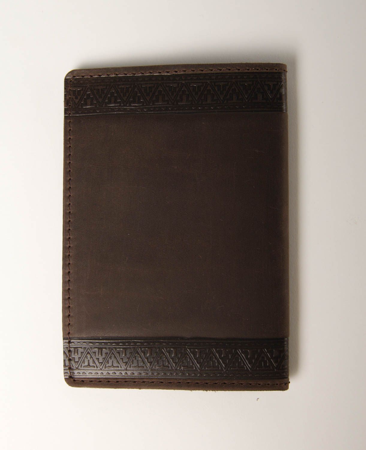 Оригинальный подарок хенд мейд коричневая обложка на паспорт кожаный аксессуар фото 3