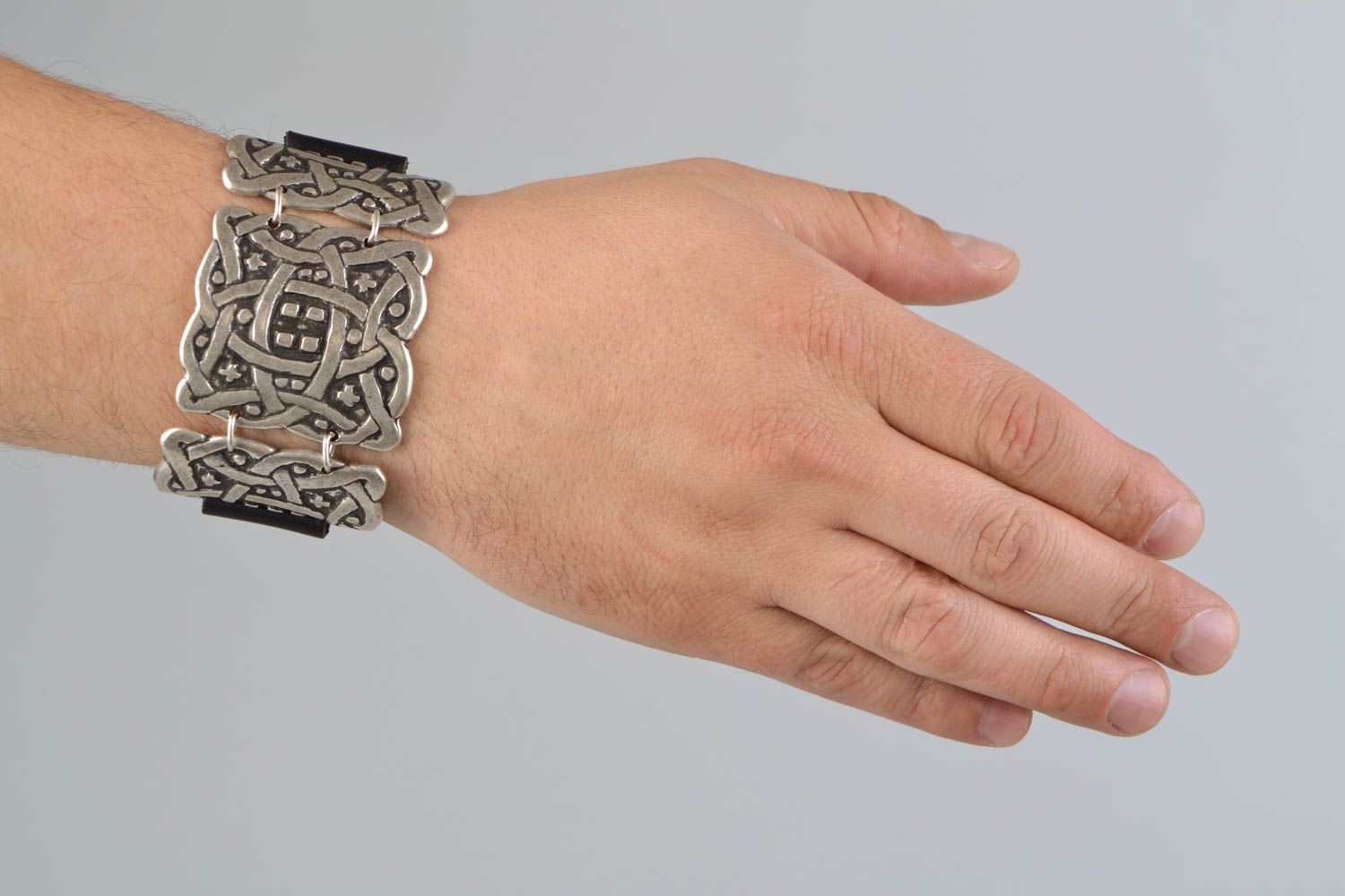 Breites Armband aus Metall Kiewer Rus foto 2