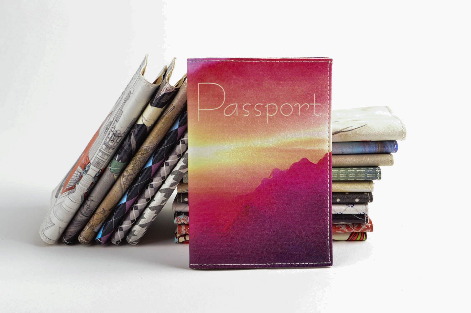 Handmade Reisepass Umschlag Leder Accessoire ausgefallenes Geschenk Gebirge foto 1