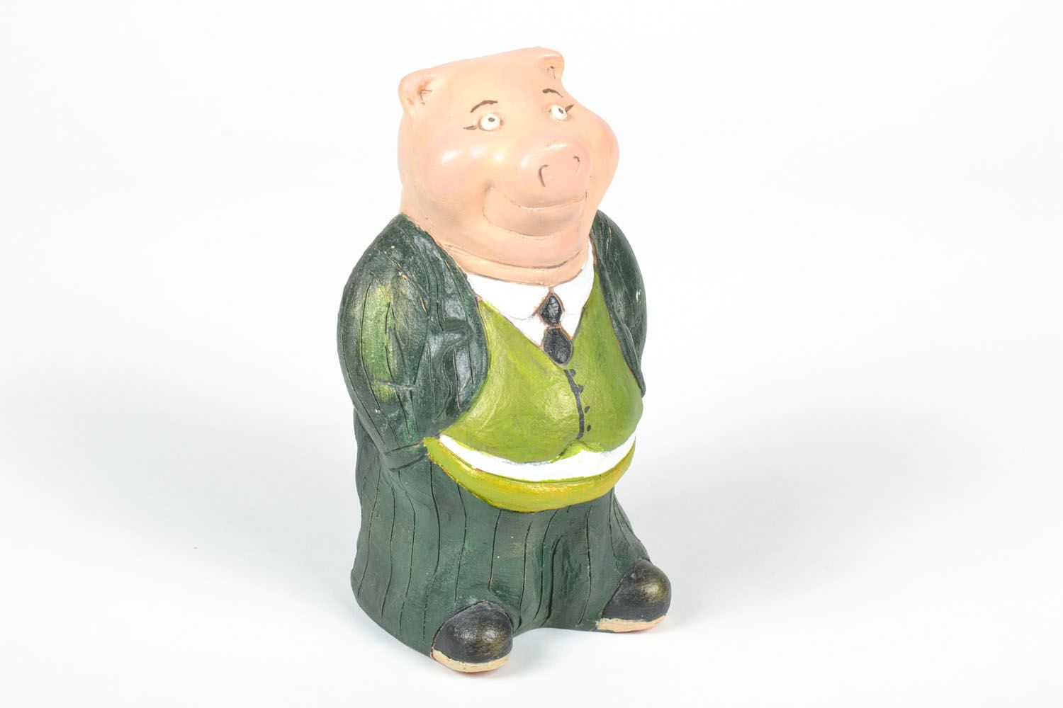 Clay money box in the shape of the pig banker photo 2