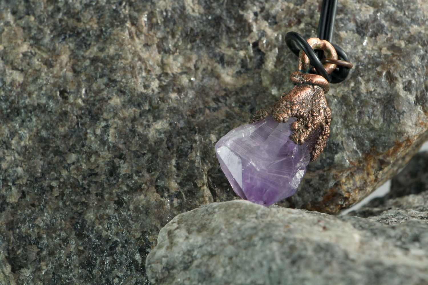 Copper pendant with amethyst photo 3