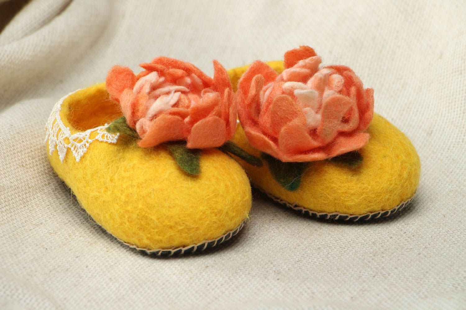 Beautiful felted wool slippers photo 1
