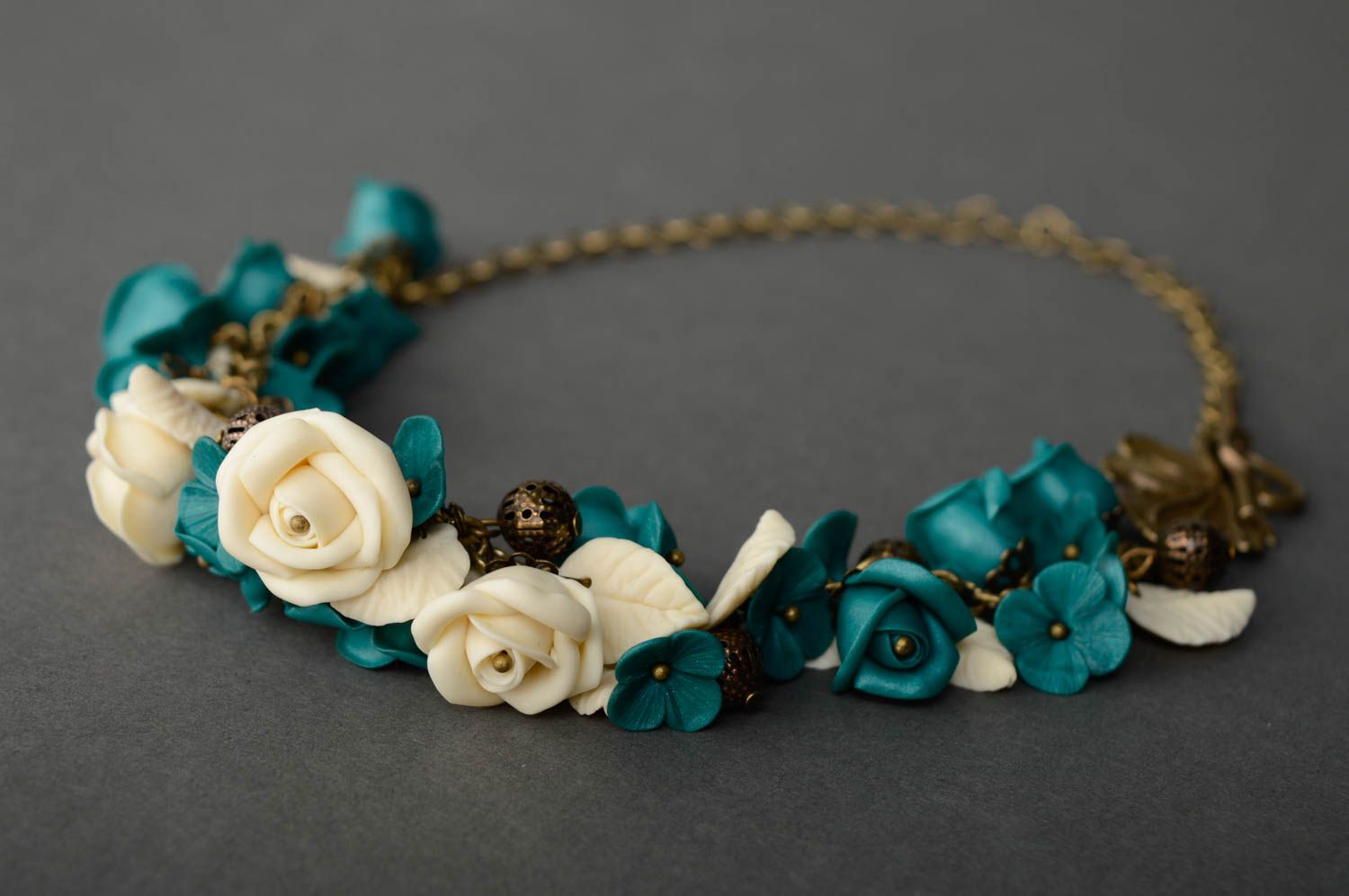 Homemade plastic necklace Roses photo 1