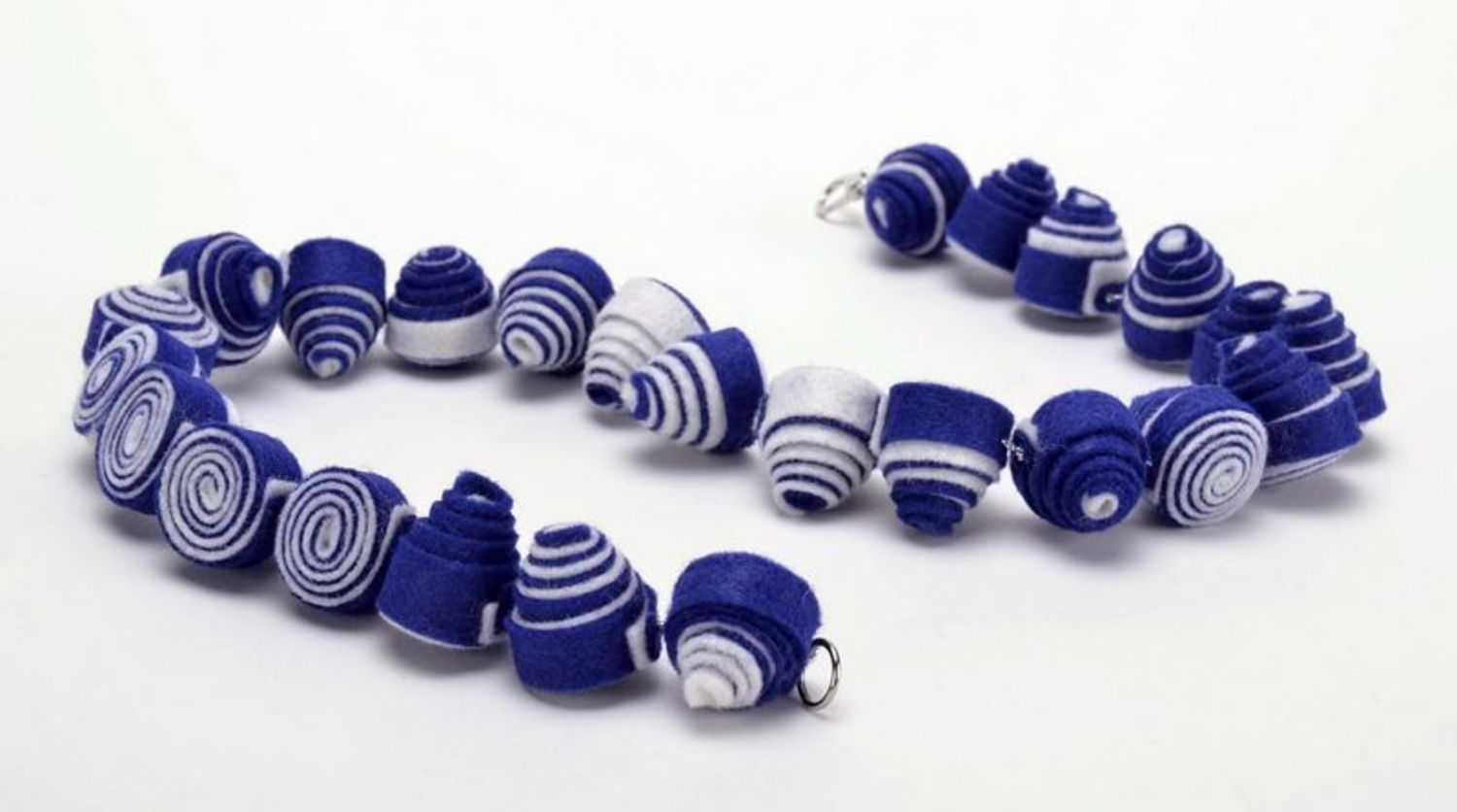 Blue felt necklace with plastic beads photo 2