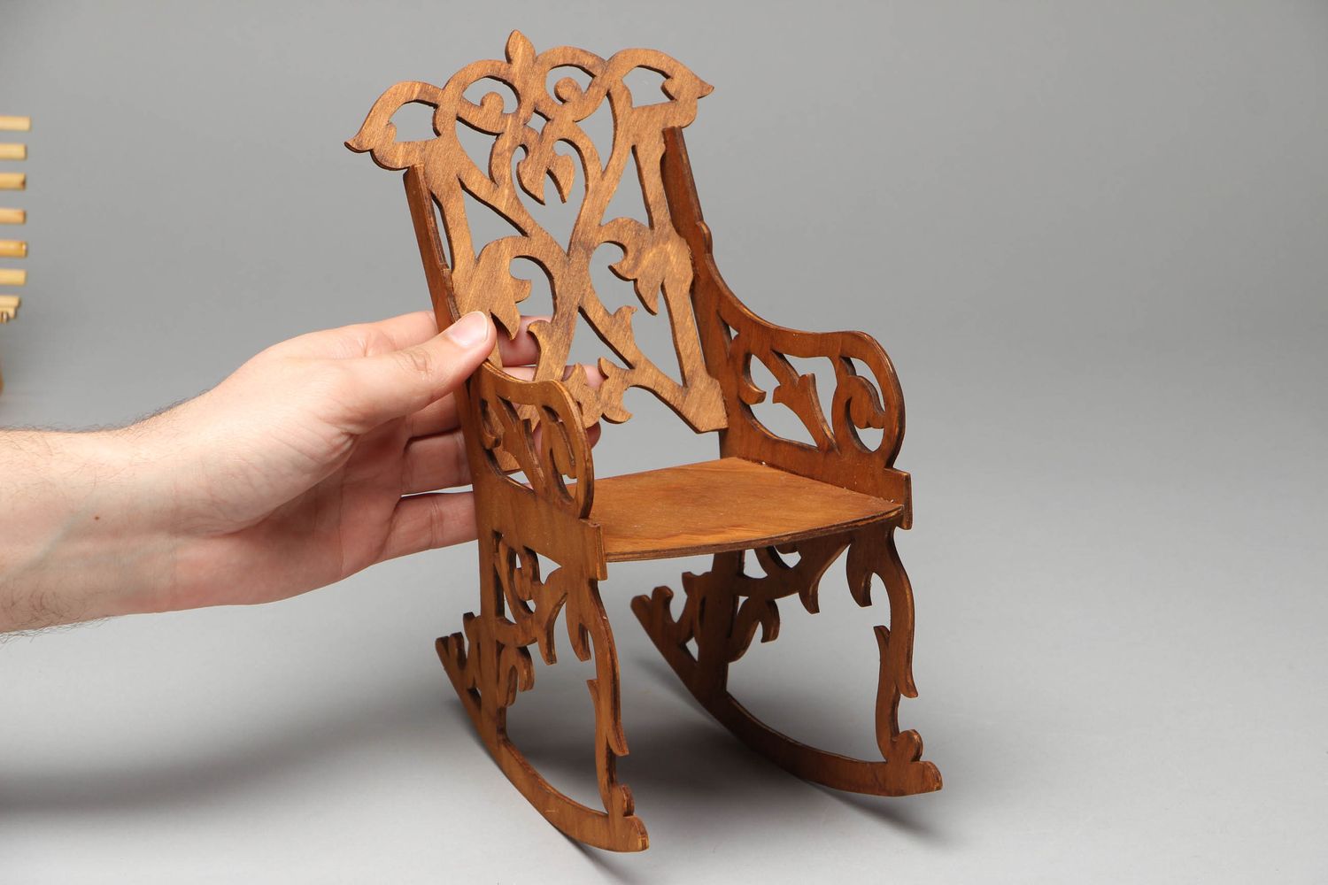 Plywood doll rocking-chair photo 4