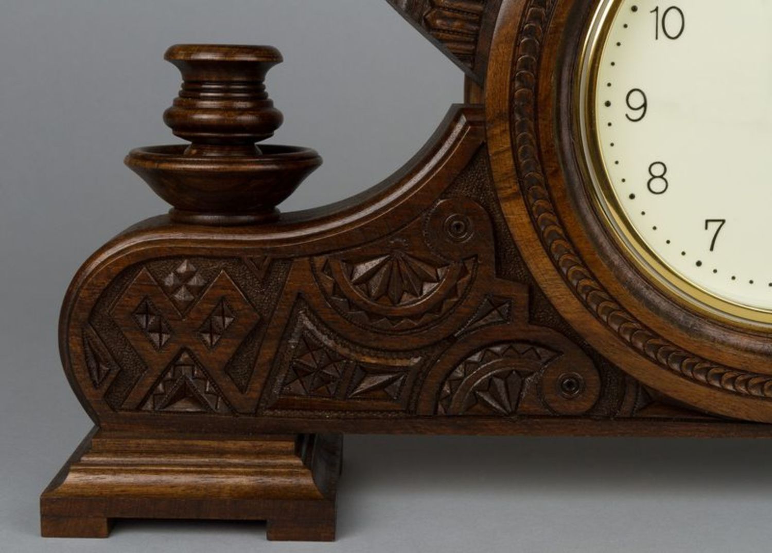 Elegant wooden clock photo 2